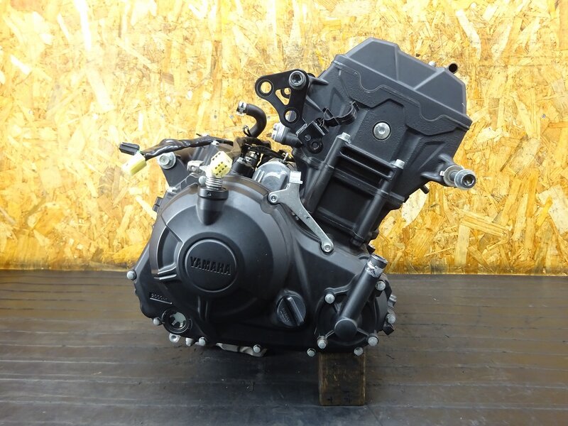 【250211】YZF-R25(RG74J-001)◆ 中古エンジン 始動確認後取り外し!! ジェネレーター セルモーター 【検：MT-25 YZF-R3 | 中古バイクパーツ通販・買取　ジャンクヤード鳥取　JunkYard