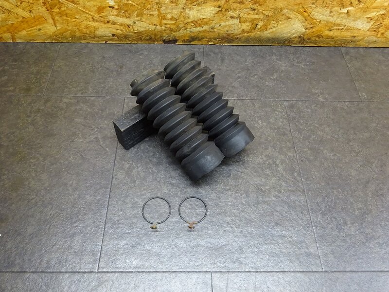 【250813】SR500(1JN-224)◆ フォークブーツ 劣化有 【検索：2J2 SR400 2H6 1JR | 中古バイクパーツ通販・買取　ジャンクヤード鳥取　JunkYard