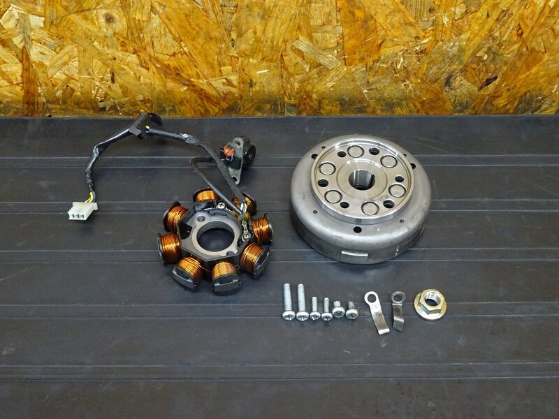 【250908】KSR110(KL110A-A05)◇ ジェネレーター ピックアップコイル フライホイール ※エンジンパーツ | 中古バイクパーツ通販・買取　ジャンクヤード鳥取　JunkYard