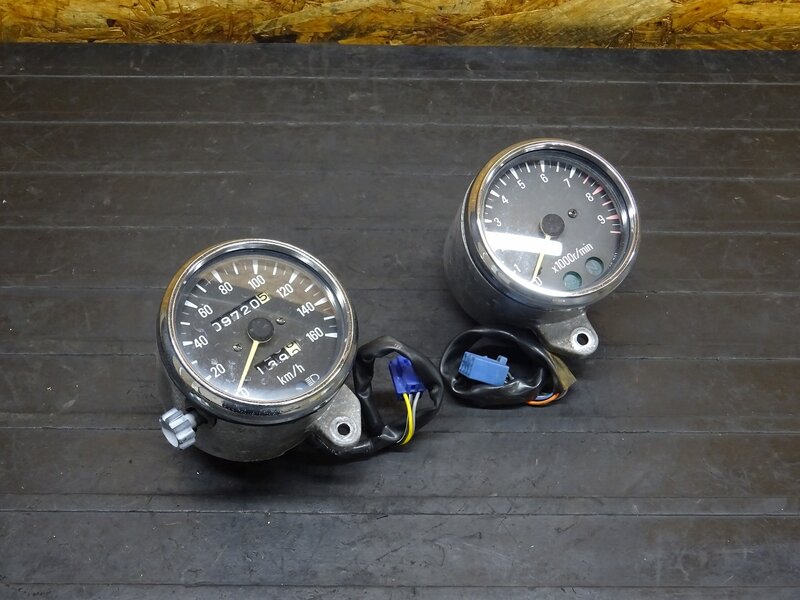【250909】テンプター(NK43A-101)◆ メーターセット スピードメーター タコメーター インジケーターランプ 9720km 【ST400 | 中古バイクパーツ通販・買取　ジャンクヤード鳥取　JunkYard