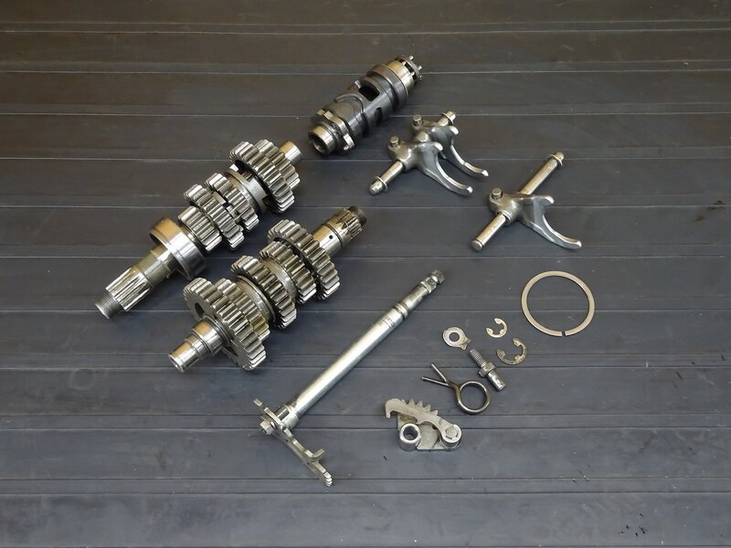 【250914】SR500(1JN-226)● ミッションセット トランスミッション シフトシャフト/ドラム ※エンジンパーツ【検索:2J2 SR400 2H6 1JR | 中古バイクパーツ通販・買取　ジャンクヤード鳥取　JunkYard