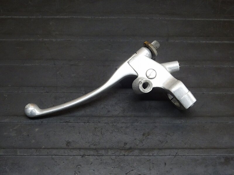 【260213】マグナ250(MC29-1012)◆ クラッチレバー クラッチレバーホルダー 【V-TWIN | 中古バイクパーツ通販・買取　ジャンクヤード鳥取　JunkYard