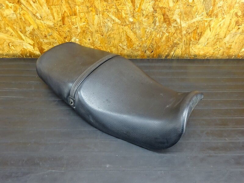 【260301】ZZR400(ZX400N-008)◇ シート タンデムベルト 【ZZ-R400 | 中古バイクパーツ通販・買取　ジャンクヤード鳥取　JunkYard