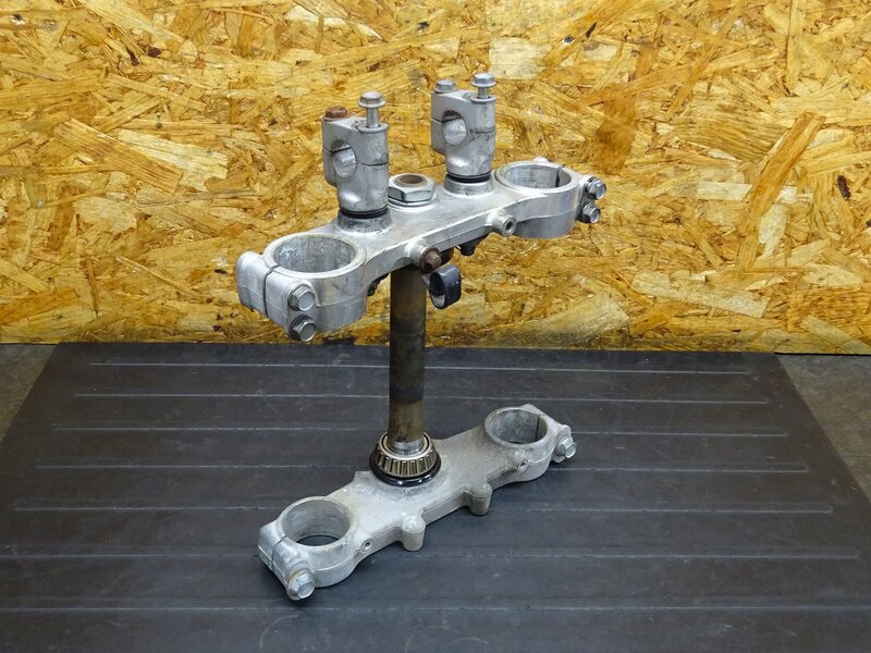 【260322】KDX125SR(DX125A-022)◆ ステム アンダーブラケット トップブリッジ ハンドルポスト 【検索：200 220 250 | 中古バイクパーツ通販・買取　ジャンクヤード鳥取　JunkYard