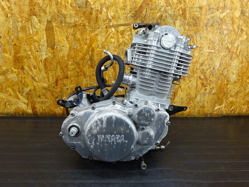 【250702】SR400(1JR-304)◇ 中古エンジン 始動確認後取外し!! ジェネレーター 圧縮10kg/cm2 低走行 1586km外し!! 【検:SR500 1JN 2J2 2H6 | 中古バイクパーツ通販・買取　ジャンクヤード鳥取　JunkYard