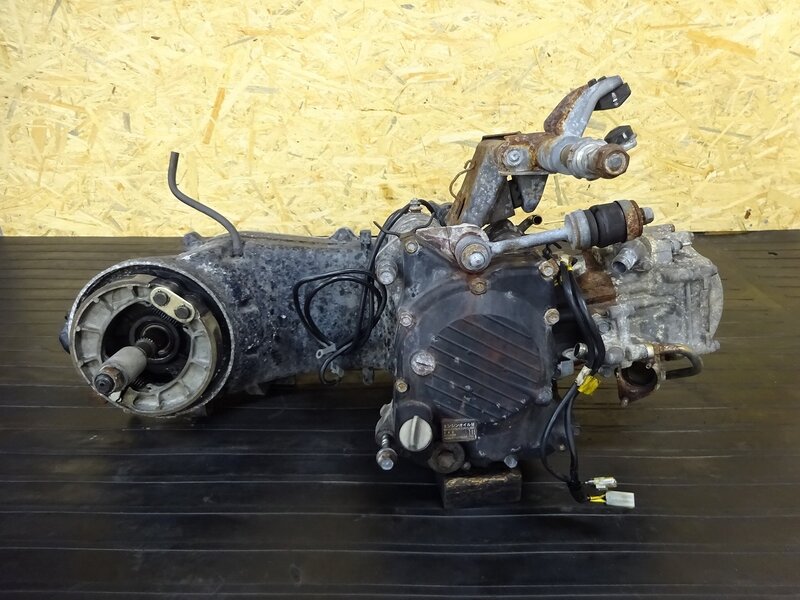 【250704】PS250(MF09-1001)◆ 中古エンジン 始動確認後取り外し!! ジェネレーター セルモーター 圧縮14(kg/cm2) 錆/腐食有 【角目 | 中古バイクパーツ通販・買取　ジャンクヤード鳥取　JunkYard