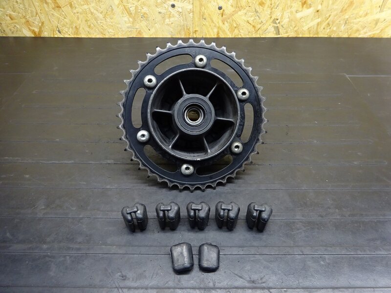 【250720】CBR250RR(MC51-1005)◆ リアホイールハブ リアスプロケット 41T | 中古バイクパーツ通販・買取　ジャンクヤード鳥取　JunkYard