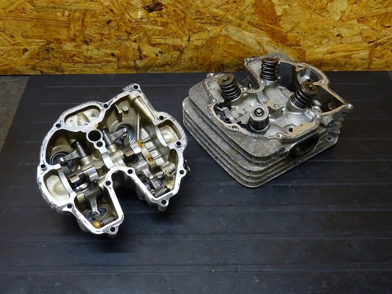 【250807】GB400TT(NC20-1011)◆ シリンダーヘッドセット シリンダーヘッドカバー ロッカーアーム ※エンジンパーツ【検索:GB500TT | 中古バイクパーツ通販・買取　ジャンクヤード鳥取　JunkYard