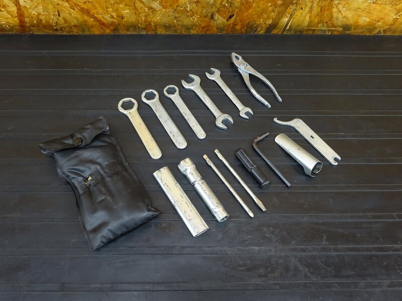 【250915】GB400TT(NC20-1011)◇ 車載工具 車載ツール 【検索:GB500TT | 中古バイクパーツ通販・買取　ジャンクヤード鳥取　JunkYard