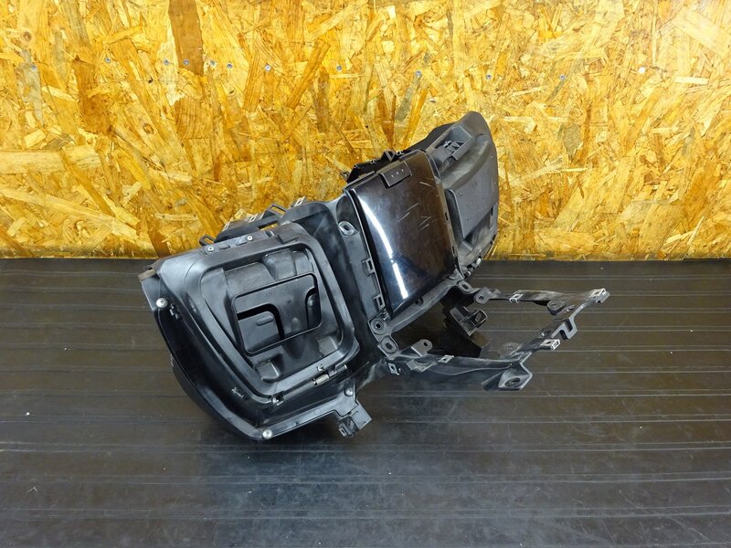 【251007】マジェスティ250(SG20J-020)◇ グローブボックス インナーパネル 【’14 | 中古バイクパーツ通販・買取　ジャンクヤード鳥取　JunkYard