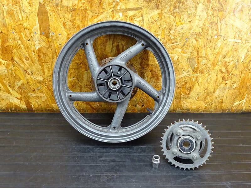 【251012】グース350(NK42A-101)◇ リアホイール 17×4.00 ブレーキディスク ハブ スプロケット 36-520 腐食/傷有 【グース250 Goose | 中古バイクパーツ通販・買取　ジャンクヤード鳥取　JunkYard