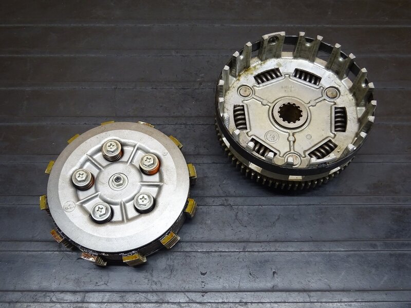 【251110】SRX400(3VN-086)◆ クラッチ クラッチハウジング アウター/インナー ※エンジンパーツ 【SRX600 | 中古バイクパーツ通販・買取　ジャンクヤード鳥取　JunkYard