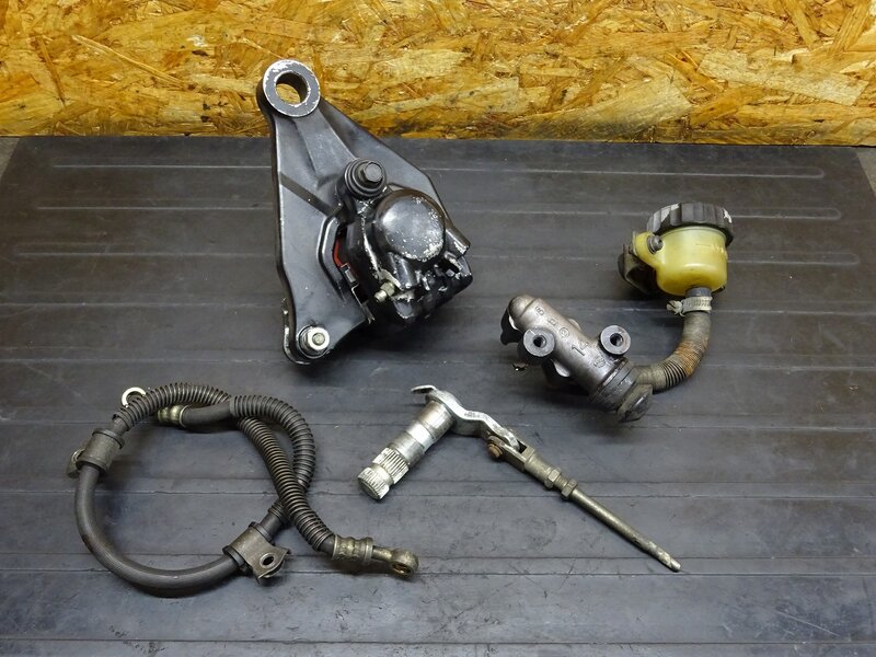 【251123】XS650SP(3G5-459)◆ リアブレーキセット リアブレーキキャリパー マスターシリンダー 固着有 【SPL スペシャル | 中古バイクパーツ通販・買取　ジャンクヤード鳥取　JunkYard