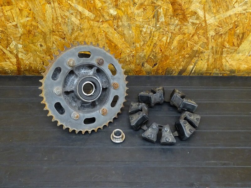 【251128】ZRX400(ZR400E)◇ ハブ スプロケット スプロケ 43T 錆有 【ZRX-2 ZRX-Ⅱ | 中古バイクパーツ通販・買取　ジャンクヤード鳥取　JunkYard