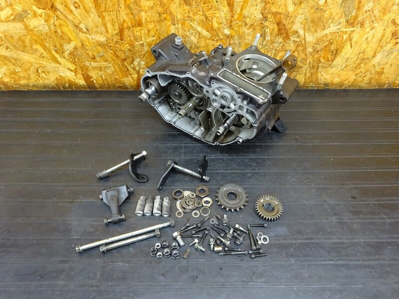 【251201】SR400(1JR-290)◇ エンジン腰下 ミッション クランクシャフト コンロッド ボルト ※エンジンパーツ 【検:SR500 1JN 2J2 2H6 | 中古バイクパーツ通販・買取　ジャンクヤード鳥取　JunkYard