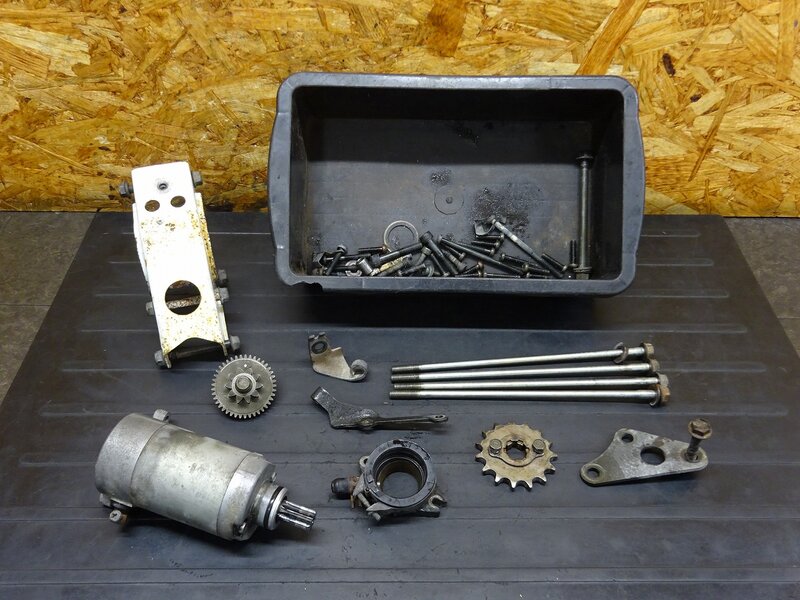 【251219】セロー225W(4JG-116)◆ エンジンボルトセット セルモーター エンジンハンガー ※エンジンパーツ【検索：TW225 1KH DG08J | 中古バイクパーツ通販・買取　ジャンクヤード鳥取　JunkYard