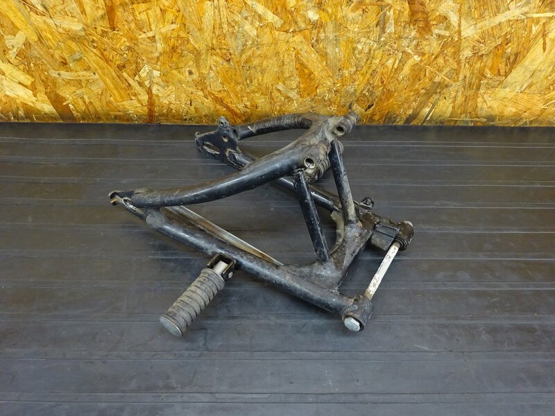 【251229】GT80(3M8-000)◇ スイングアーム ピボットシャフト トルクロッド タンデムステップ 錆/傷有 【検:GT50 374 ミニトレ モノサス | 中古バイクパーツ通販・買取　ジャンクヤード鳥取　JunkYard