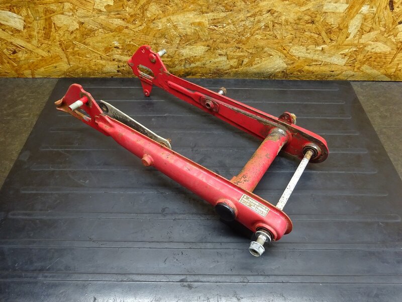 【260106】MD90(MD90-1924)◆ スイングアーム ピボットシャフト 【郵政カブ | 中古バイクパーツ通販・買取　ジャンクヤード鳥取　JunkYard