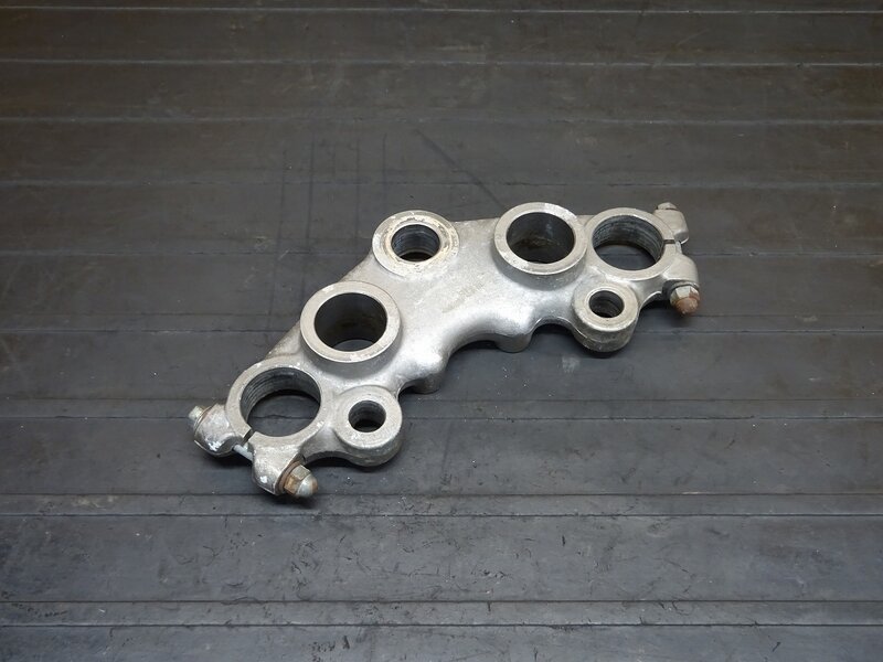 【250501】SR400(1JR-283)■ トップブリッジ ※検索：SR500 1JN 2J2 2H6 | 中古バイクパーツ通販・買取　ジャンクヤード鳥取　JunkYard