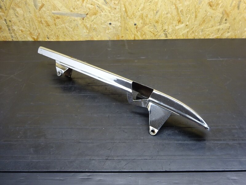 【250701】GB250クラブマン(MC10-1350)◆ チェーンカバー 錆/傷有 | 中古バイクパーツ通販・買取　ジャンクヤード鳥取　JunkYard