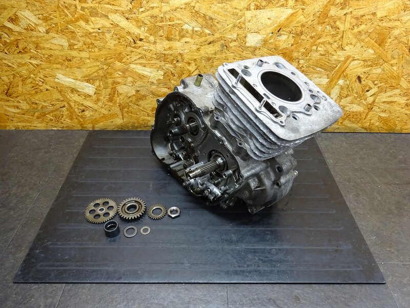 【250807】GB400TT(NC20-1011)◆ エンジン腰下 ミッション クランクシャフト シリンダー ピストン ※エンジンパーツ【検索:GB500TT | 中古バイクパーツ通販・買取　ジャンクヤード鳥取　JunkYard