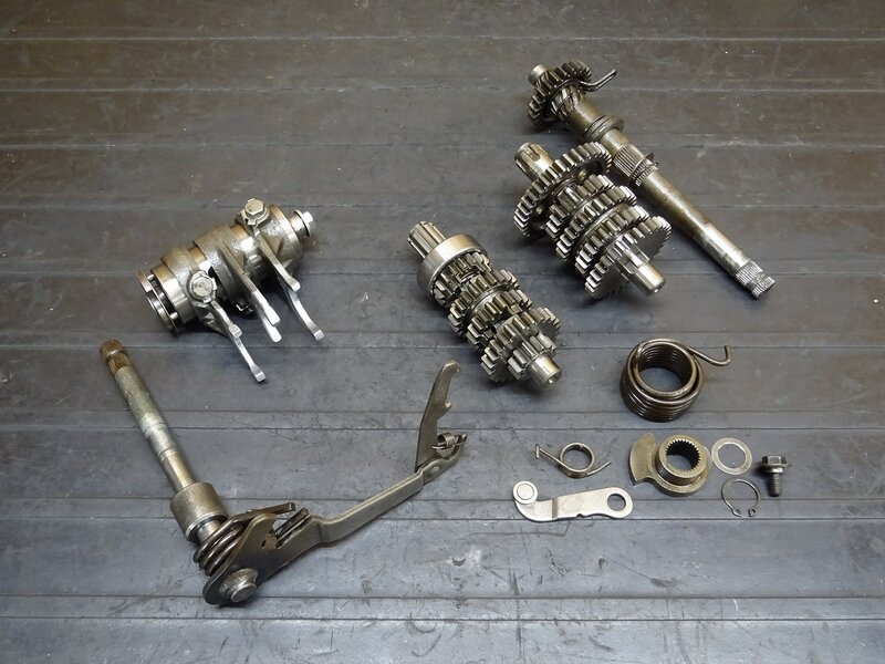 【250826】◆ トランスミッションset シフトドラム/シャフト キックスピンドル 5速?? ※ST70E外し 6V 【検索：モンキー ゴリラ ダックス | 中古バイクパーツ通販・買取　ジャンクヤード鳥取　JunkYard