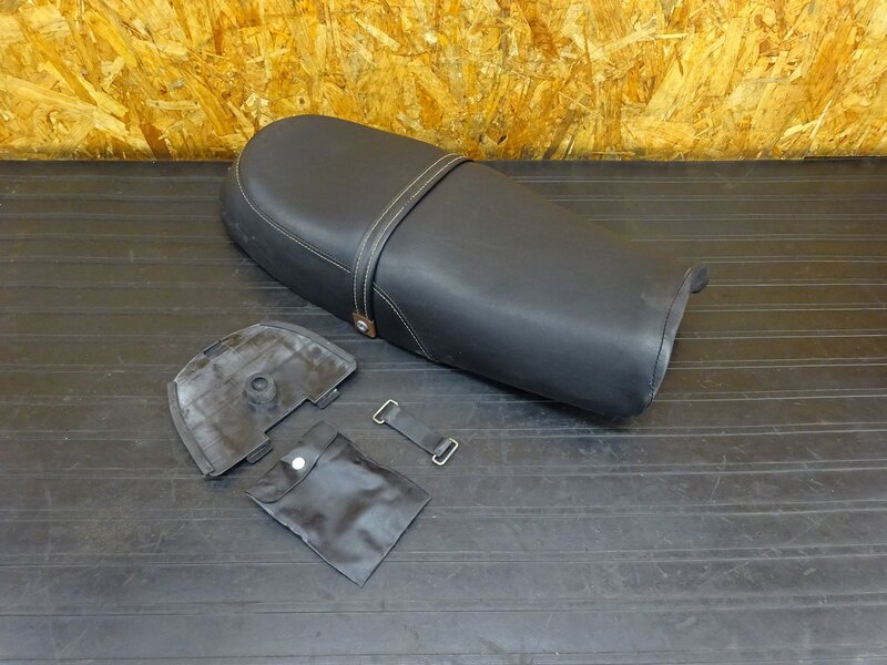 【250915】GB400TT(NC20-1011)◇ シート タンデムベルト 書類入れ スペシャルエディション 【検索:GB500TT | 中古バイクパーツ通販・買取　ジャンクヤード鳥取　JunkYard