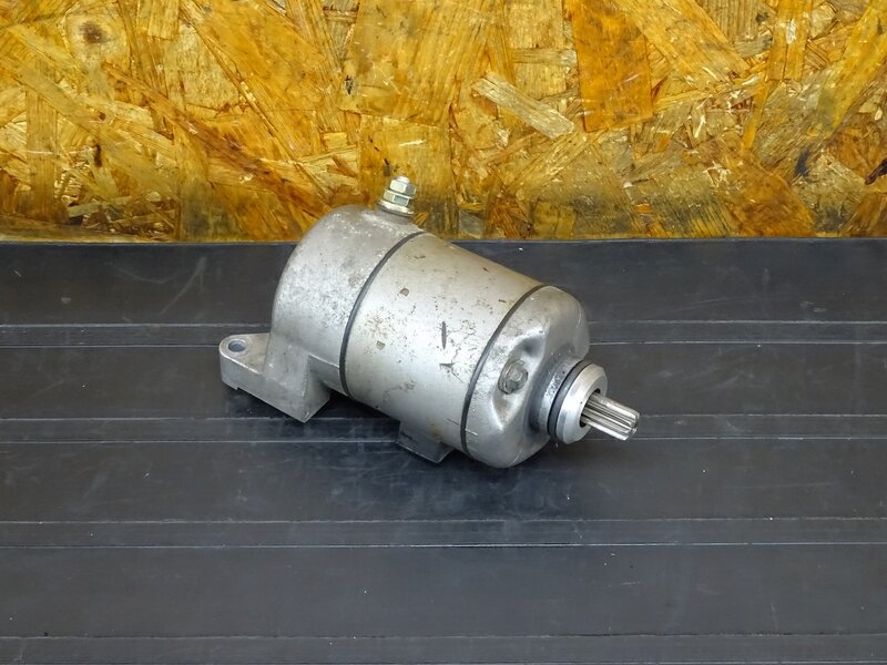 【251004】GB250クラブマン(MC10-1402)◇ セルモーター スターターモーター セルスターター ※エンジンパーツ | 中古バイクパーツ通販・買取　ジャンクヤード鳥取　JunkYard