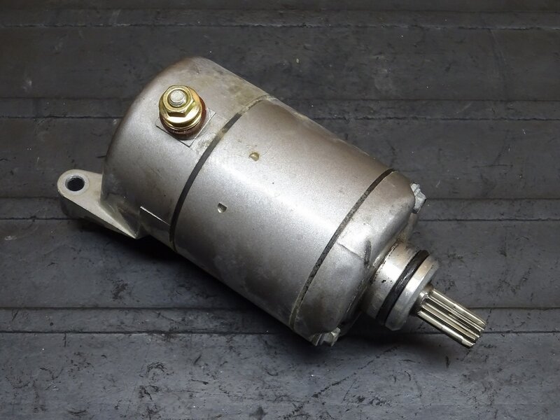 【251107】KLX250(LX250E-A05)◆ セルモーター セルスターター スターターモーター ※エンジンパーツ【04’ Dトラッカー | 中古バイクパーツ通販・買取　ジャンクヤード鳥取　JunkYard