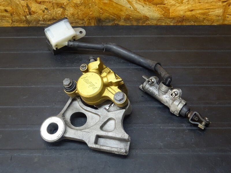 【251121】VTR1000F(SC36-1100)■ リアキャリパー リアブレーキマスターシリンダー ニッシン NISSIN 【ファイアーストーム | 中古バイクパーツ通販・買取　ジャンクヤード鳥取　JunkYard