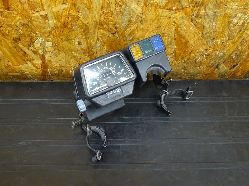 【251219】セロー225W(4JG-116)◇ スピードメーター インジケーターランプ ステー 20111km 【検:SEROW 1KH DG08J | 中古バイクパーツ通販・買取　ジャンクヤード鳥取　JunkYard