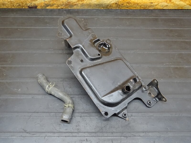 【260103】SDR200(2TV-000)◆ 電装プレート 電装ステー 色塗り有 | 中古バイクパーツ通販・買取　ジャンクヤード鳥取　JunkYard