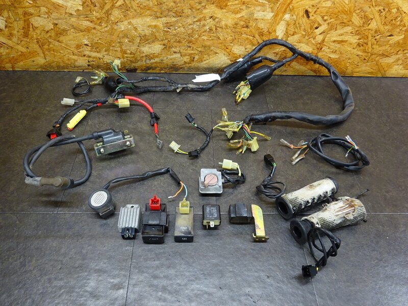 【260106】MD90(MD90-1924)◆ メインハーネス CDI レギュレーター ウインカー/グリップヒーターリレー イグニッションコイル 【郵政カブ | 中古バイクパーツ通販・買取　ジャンクヤード鳥取　JunkYard