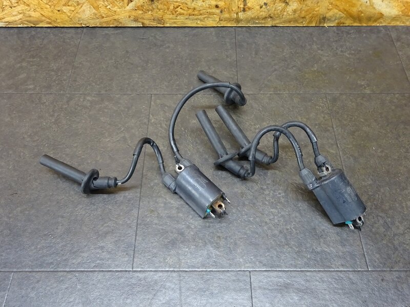 【250505】CBR250RR(MC22-1009)◆ イグニッションコイル MP08 プラグコード プラグキャップ 破れ有 【規制前 | 中古バイクパーツ通販・買取　ジャンクヤード鳥取　JunkYard
