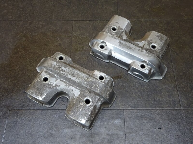 【250522】マグナ250S(MC29-1100)◆ シリンダーヘッドカバー ※エンジンパーツ MC15E | 中古バイクパーツ通販・買取　ジャンクヤード鳥取　JunkYard
