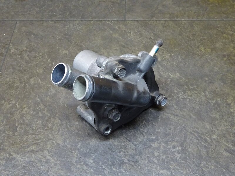 【250605】ホーネット250(MC31-1301)◆ ウォーターポンプ ウオーターポンプ ※エンジンパーツ MC14E | 中古バイクパーツ通販・買取　ジャンクヤード鳥取　JunkYard