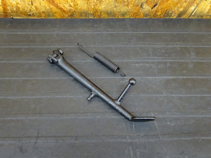 【250613】SR400(2H6-000) ’78◇ サイドスタンド スプリング 色塗り、削れ有 【検:SR500 2J2 1JN 1JR | 中古バイクパーツ通販・買取　ジャンクヤード鳥取　JunkYard