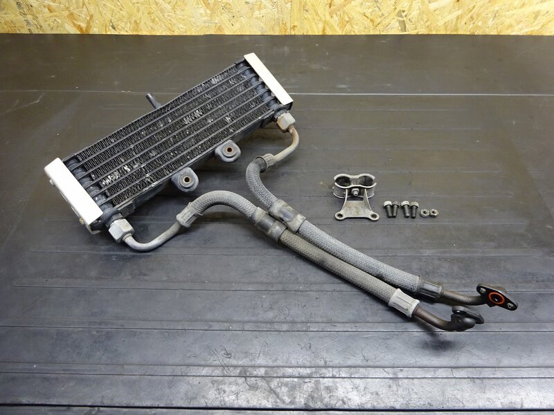 【250723】XJR400R(4HM-056)◆ オイルクーラー オイルライン オイルホース オイルパイプ 凹み/歪み有 | 中古バイクパーツ通販・買取　ジャンクヤード鳥取　JunkYard