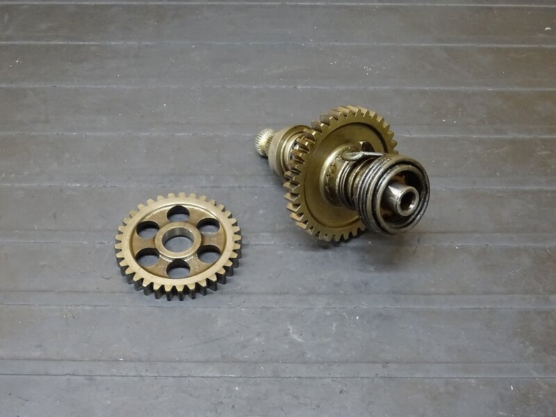 【250807】GB400TT(NC20-1011)◆ キックスピンドル キックギア ※エンジンパーツ【検索:GB500TT | 中古バイクパーツ通販・買取　ジャンクヤード鳥取　JunkYard