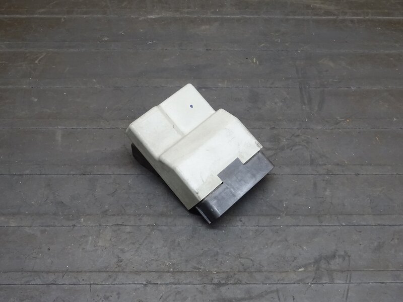 【250808】VTR250(MC33-1020)◆ CDI イグナイター | 中古バイクパーツ通販・買取　ジャンクヤード鳥取　JunkYard