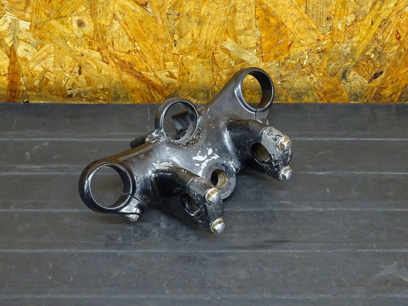 【250811】W650(EJ650A-012)◇ トップブリッジ ハンドルポスト 【検索:W400 EJ400A | 中古バイクパーツ通販・買取　ジャンクヤード鳥取　JunkYard