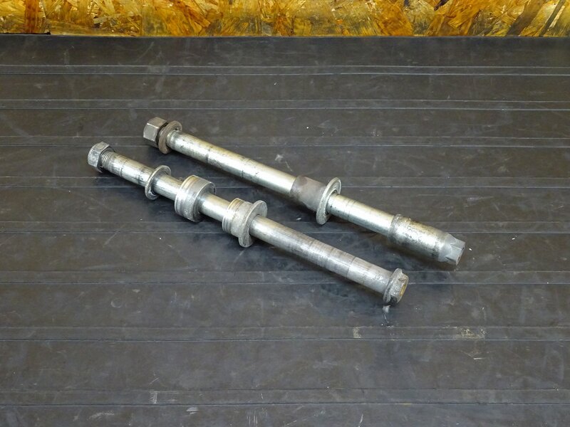 【251012】グース350(NK42A-101)◇ アクスルシャフト前後セット フロント/リア 【グース250 Goose | 中古バイクパーツ通販・買取　ジャンクヤード鳥取　JunkYard
