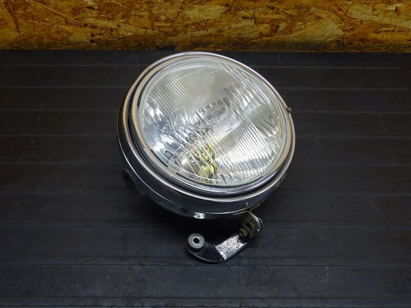 【251013】XS650SP(447-904)◆ ヘッドライト ヘッドライトレンズ/ケース YHA-I27 SAE M3 凹み有 【SPL スペシャル ※検索：3G5 TX650 | 中古バイクパーツ通販・買取　ジャンクヤード鳥取　JunkYard
