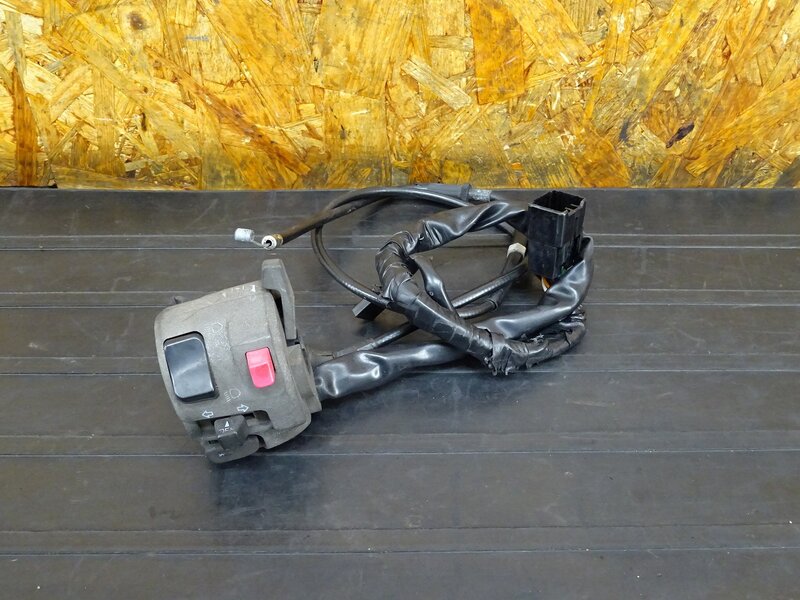 【251015】ZRX400(ZR400E-049)◇ ハンドルスイッチ左 スイッチボックス チョークレバー 【’04 ZRX-2 ZRX-Ⅱ | 中古バイクパーツ通販・買取　ジャンクヤード鳥取　JunkYard