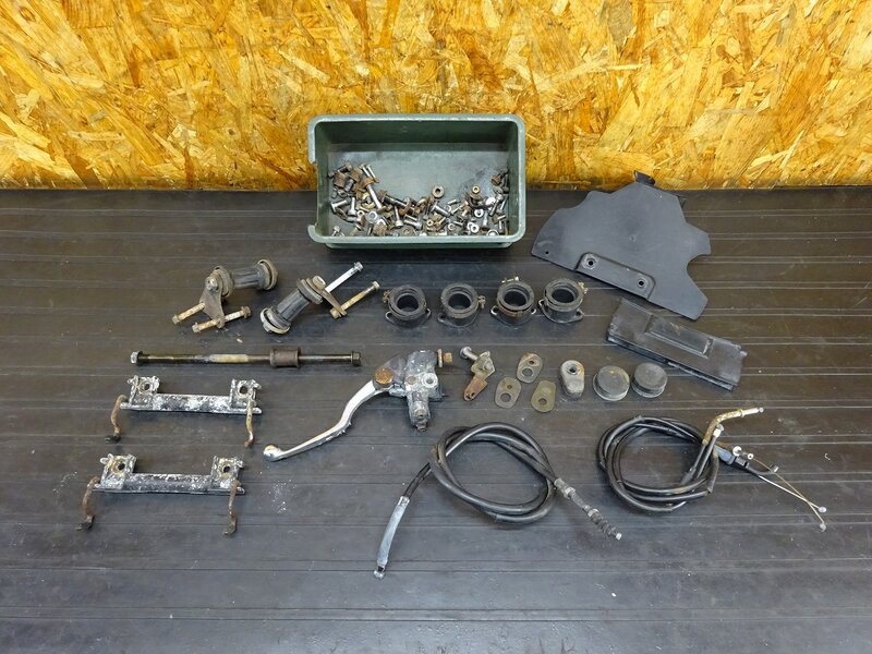【251120】ZRX400(ZR400E-006)◇ ボルトセット エンジンハンガー インシュレーター クラッチレバー 荷掛けフック 【前期 ZRX-2 ZRX-Ⅱ | 中古バイクパーツ通販・買取　ジャンクヤード鳥取　JunkYard