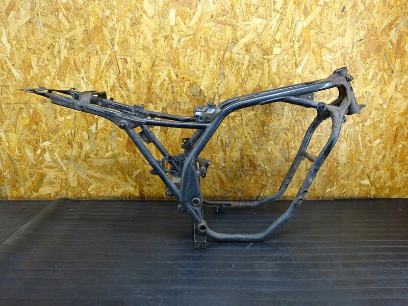 【251120】ZRX400(ZR400E-006)◇ 書付中古フレーム メインフレーム 穴あき/錆有 【前期 ZRX-2 ZRX-Ⅱ | 中古バイクパーツ通販・買取　ジャンクヤード鳥取　JunkYard