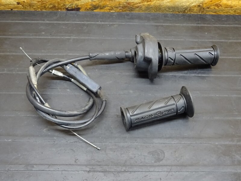 【251118】KDX200SR(DX200G-004)◆ スロットル スロットルホルダー スロットルパイプ 削れ有 【検索:125 220 250 | 中古バイクパーツ通販・買取　ジャンクヤード鳥取　JunkYard