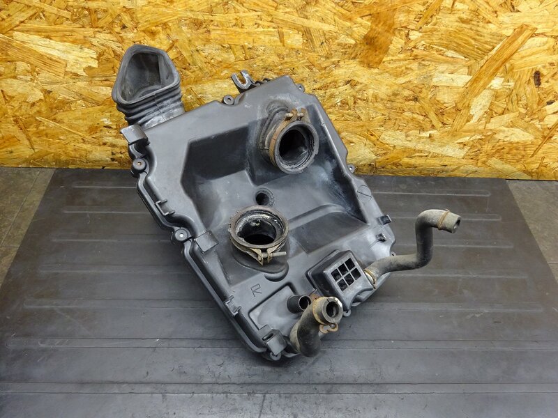 【251213】ブロス400(NC25-1100)◆ エアクリーナーボックス エアクリボックス エアクリ 【BROS ブロス650 | 中古バイクパーツ通販・買取　ジャンクヤード鳥取　JunkYard