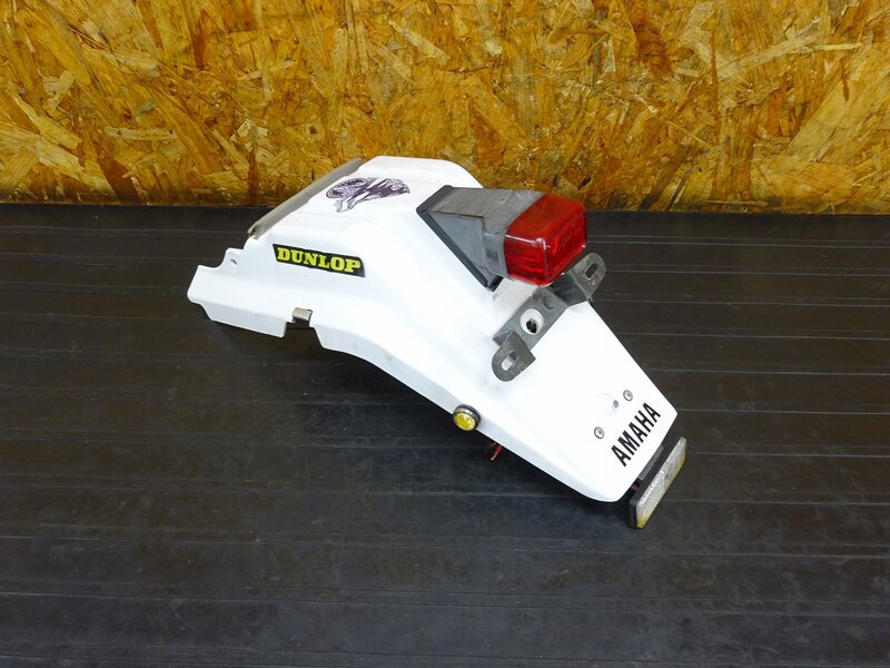 【251219】セロー225W(4JG-116)◇ リアフェンダー リヤフェンダー テール/ブレーキランプ(割れ有) 加工有 【検:SEROW 1KH DG08J | 中古バイクパーツ通販・買取　ジャンクヤード鳥取　JunkYard