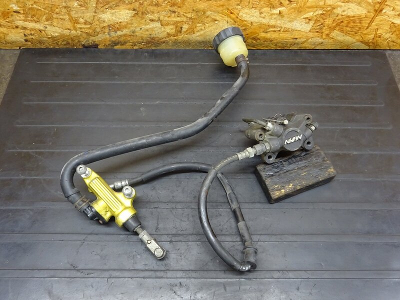 【260103】◆ リアブレーキセット ニッシン ADVANTAGE TZタイプ 2POT【検索：TZ125 4JT TZ250 | 中古バイクパーツ通販・買取　ジャンクヤード鳥取　JunkYard